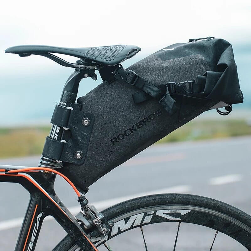 ROCKBROS Bicycle Trunk Bag 10L Capacity Large Saddle Bag (3)